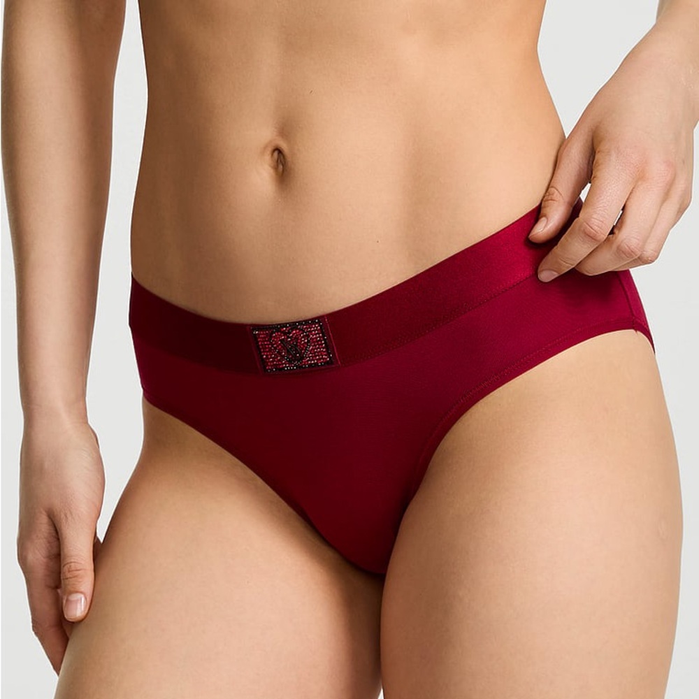 NWT Victoria’s Secret Logo Cotton Heart Shine Patch Hiphugger Panty.